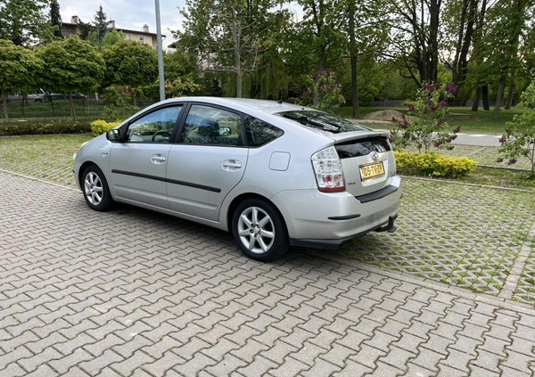 Toyota Prius cena 21500 przebieg: 198000, rok produkcji 2007 z Lublin małe 121